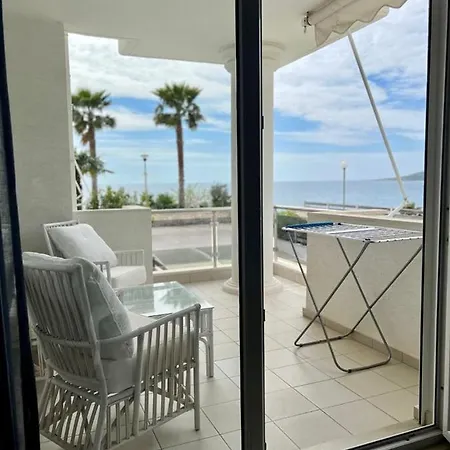 White Sidesea View Апартаменты *